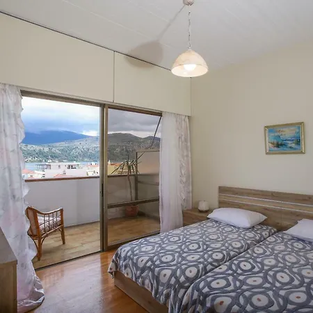 Argostoli Apartment *