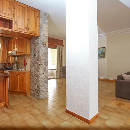 Argostoli Apartment *